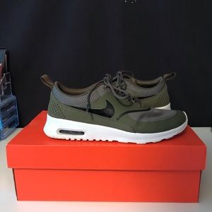 Nike Air Max Thea Olive Green